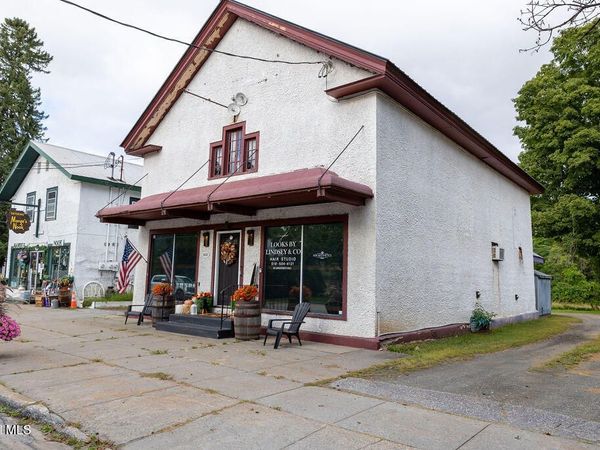 6382 U.S. 9, Chestertown, NY 12817
