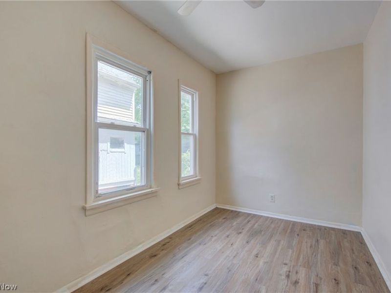3295 W 56th Street, Cleveland, OH 44102 Photo 19