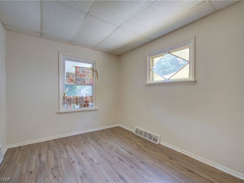 3295 W 56th Street, Cleveland, OH 44102 Photo 22