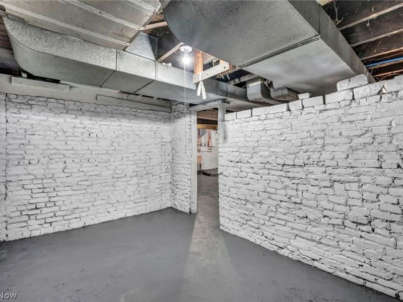 12205 Revere Avenue, Cleveland, OH 44105 Photo 35