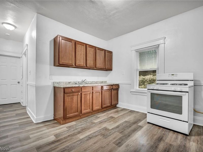 12205 Revere Avenue, Cleveland, OH 44105 Photo 4