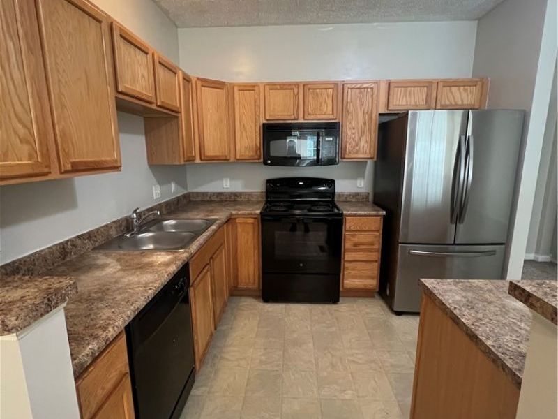 1308 Wellingshire Circle, Cuyahoga Falls, OH 44221 Photo 9