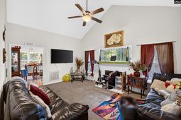 100 Wollgast Court photo 4