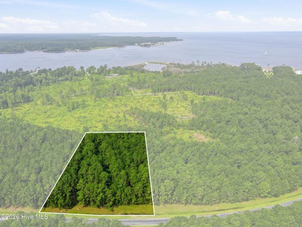 125 Merrimon Bay Drive , Beaufort, NC 28516
