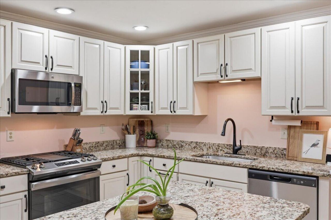 14 Wardlaw Court Photo 16
