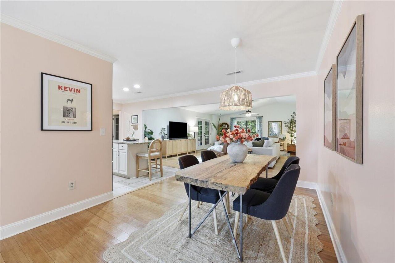 14 Wardlaw Court Photo 18