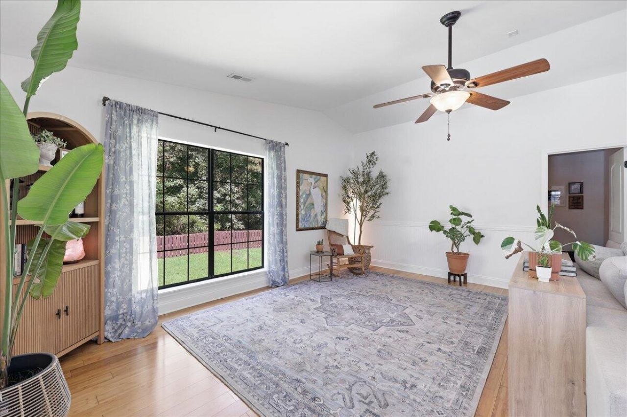 14 Wardlaw Court Photo 25