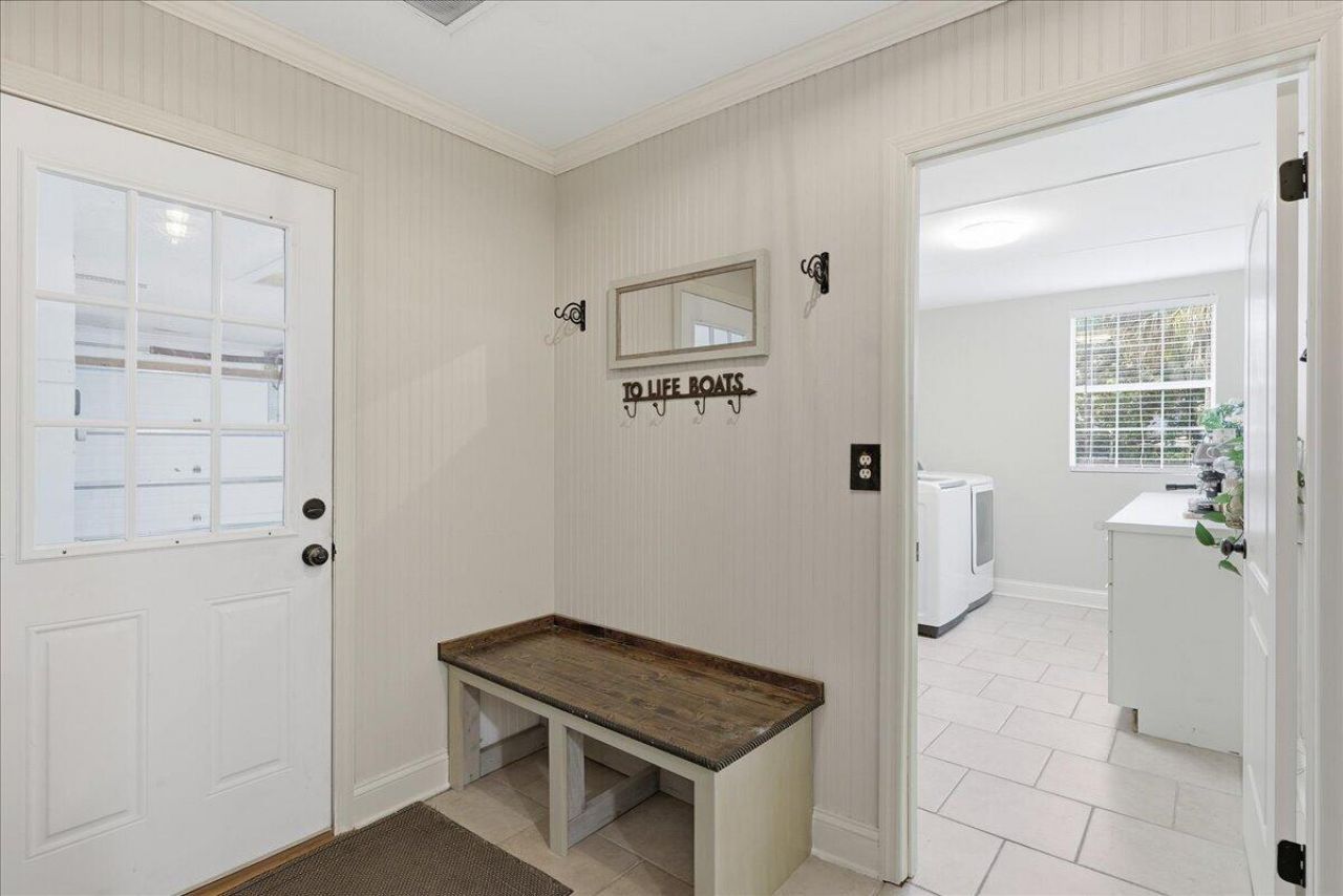 14 Wardlaw Court Photo 43