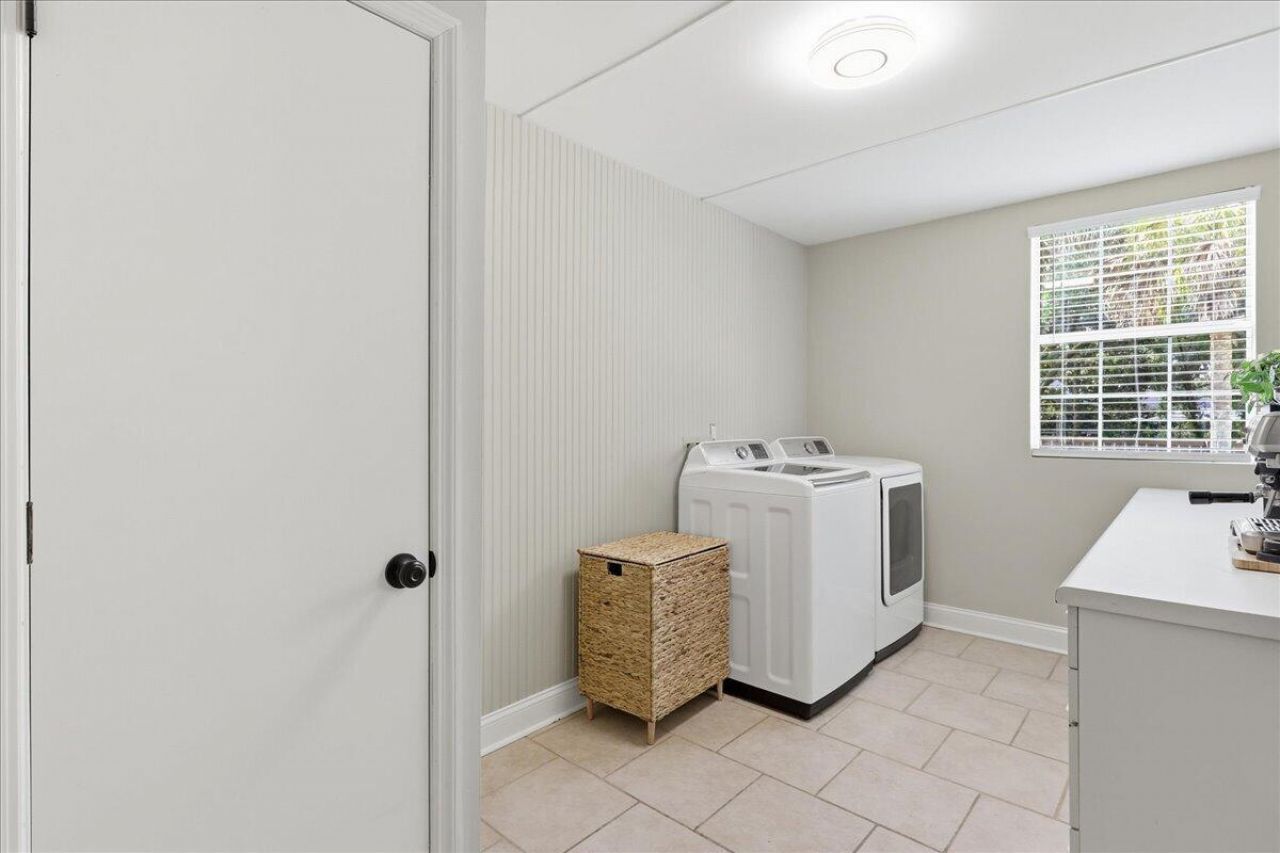 14 Wardlaw Court Photo 44
