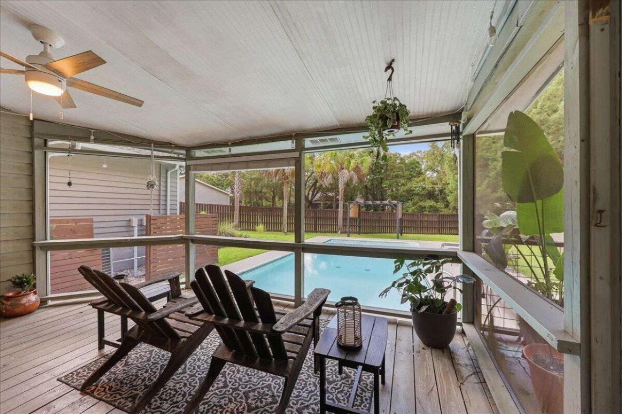 14 Wardlaw Court Photo 48