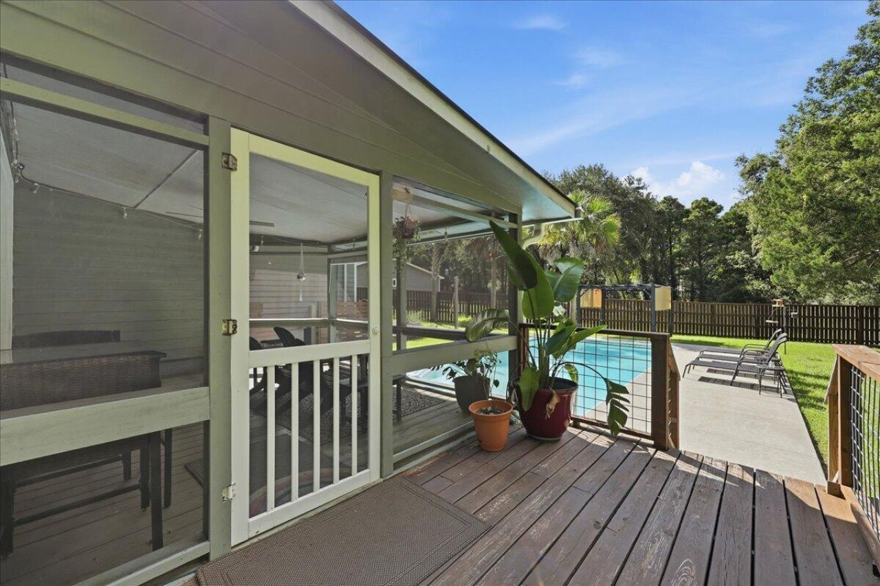 14 Wardlaw Court Photo 50