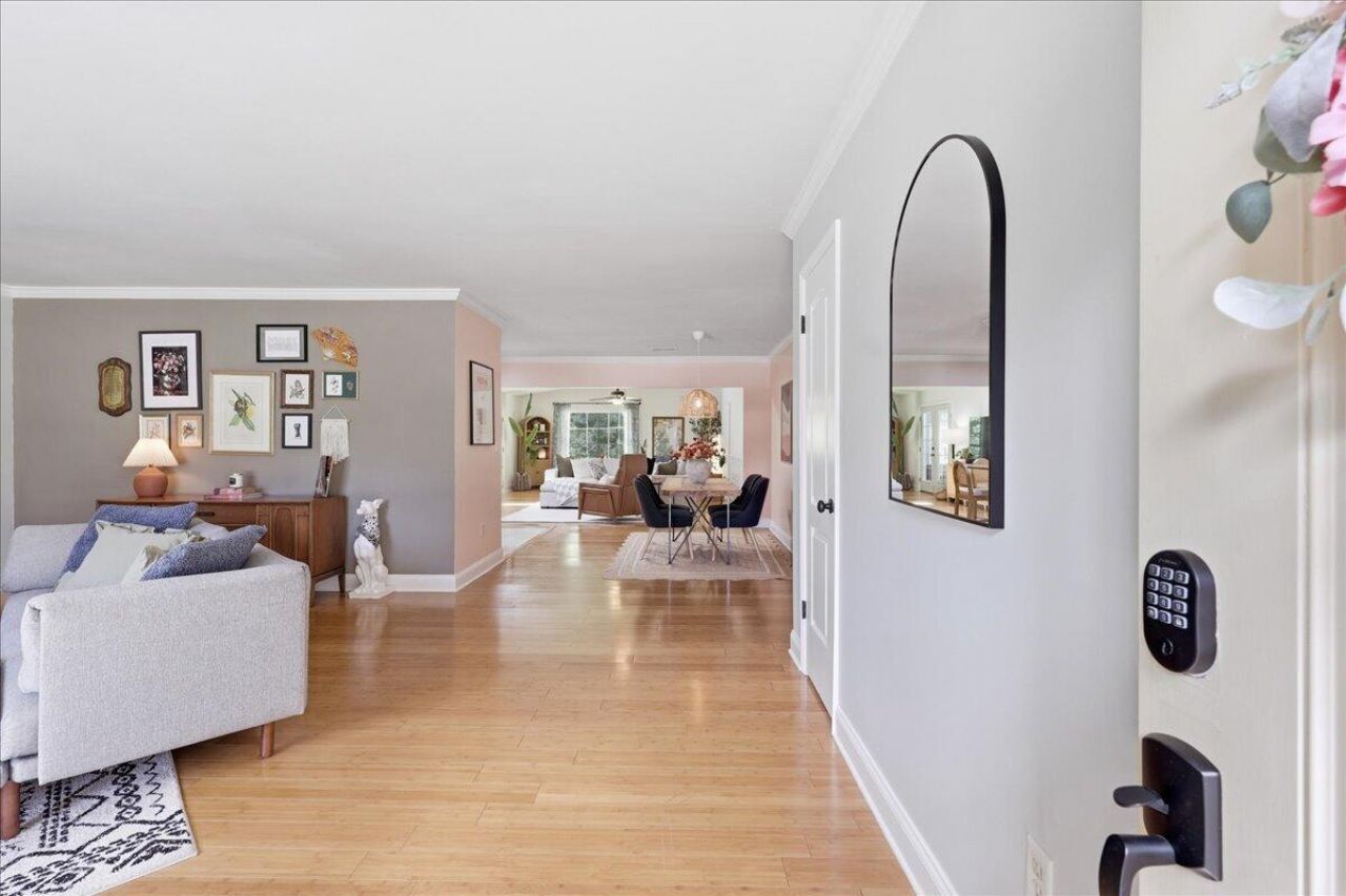 14 Wardlaw Court Photo 7