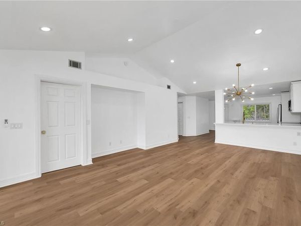 388 Belina DR , Unit 1106, NAPLES, FL 34104