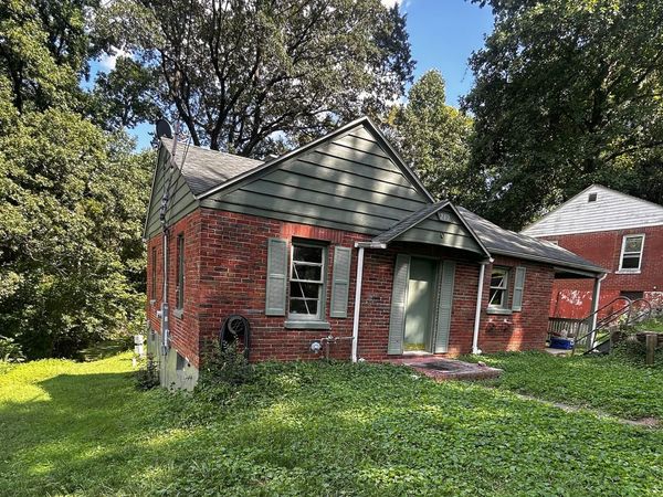 212 Tomlinson Street, East Alton, IL 62024