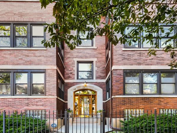 5204 N Glenwood Avenue, Unit 1, Chicago, IL 60640