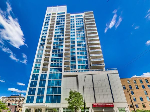 757 N Orleans Street, Unit 707, Chicago, IL 60654