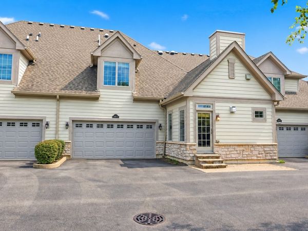 240 Regency Court , Unit C, Wauconda, IL 60084