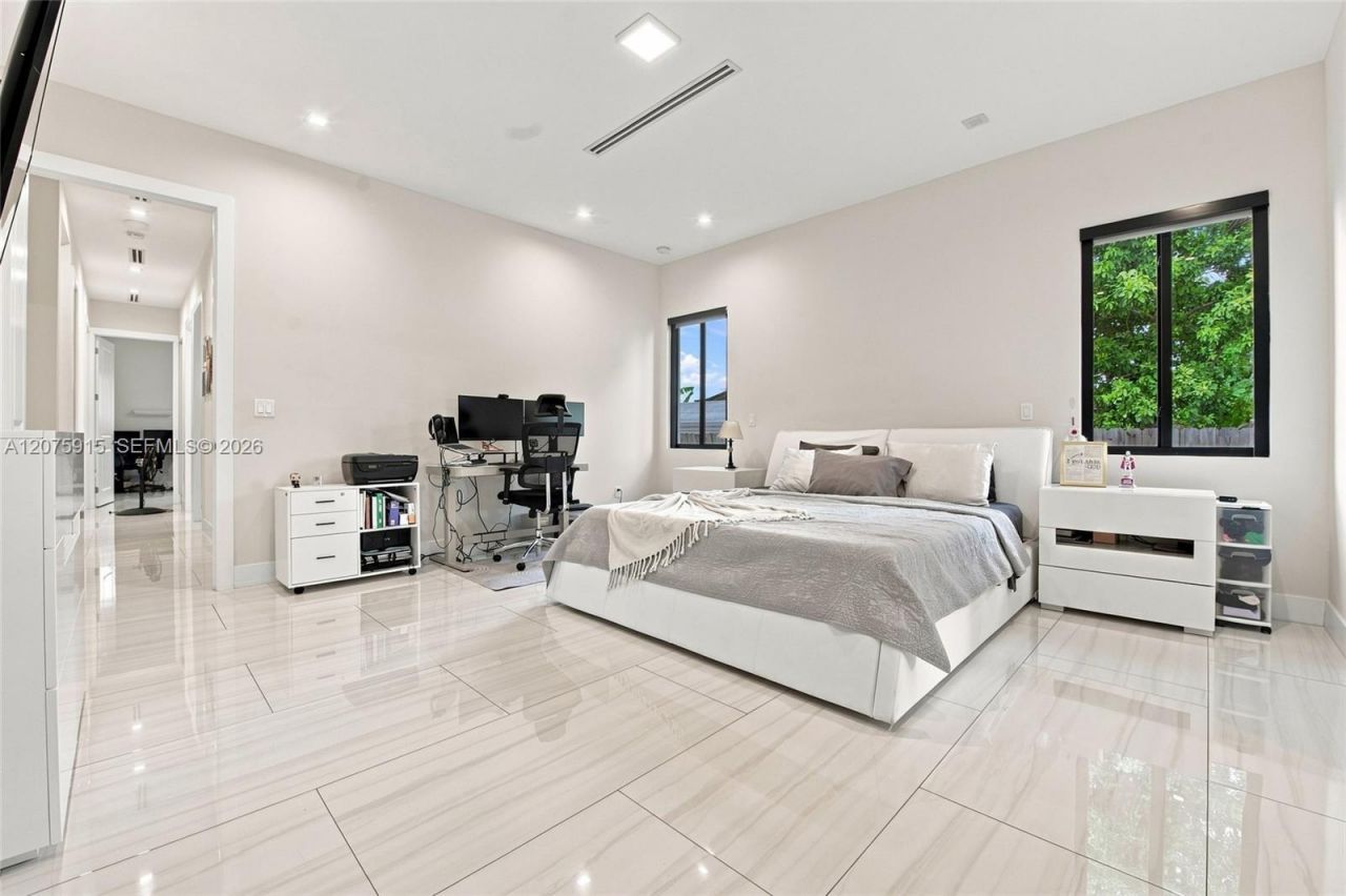 9450 SW 35th St , Miami, FL 33165 Photo