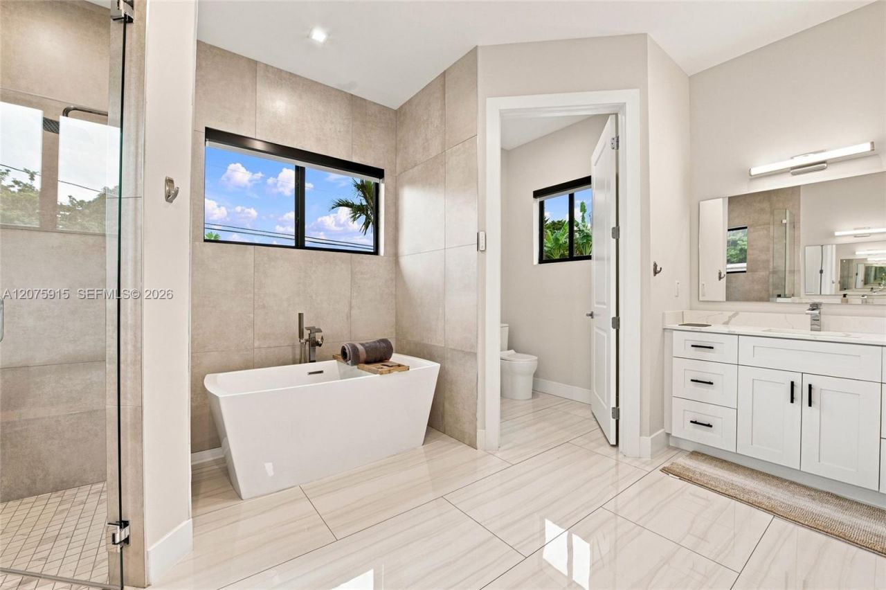 9450 SW 35th St , Miami, FL 33165 Photo