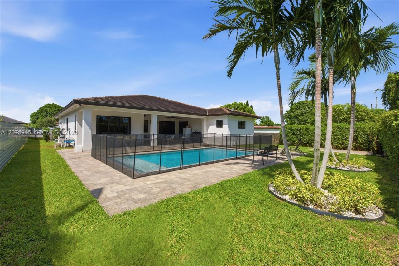 9450 SW 35th St , Miami, FL 33165 Photo