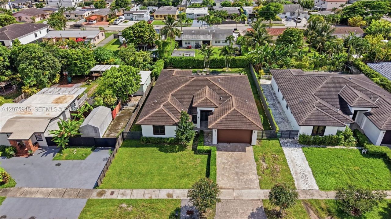 9450 SW 35th St , Miami, FL 33165 Photo