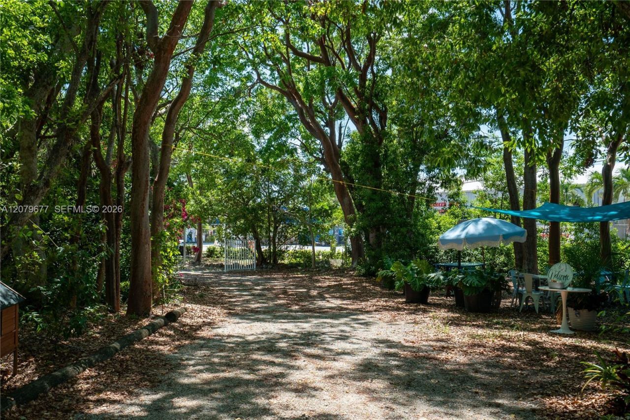 98251 Overseas Hwy, Key Largo, FL 33037 Photo