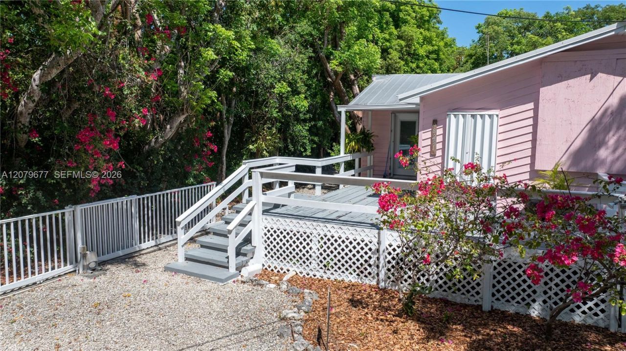 98251 Overseas Hwy, Key Largo, FL 33037 Photo