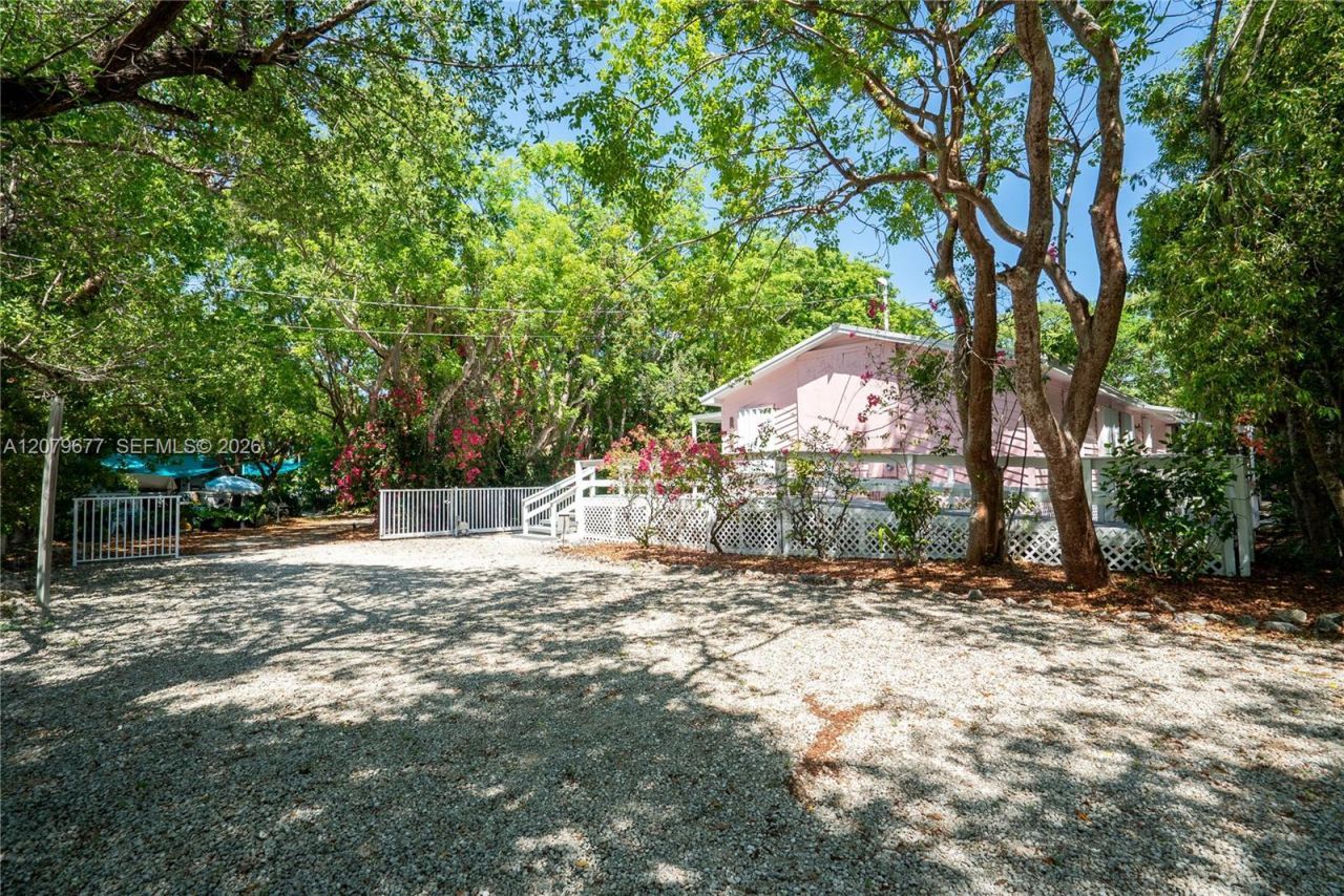 98251 Overseas Hwy, Key Largo, FL 33037 Photo