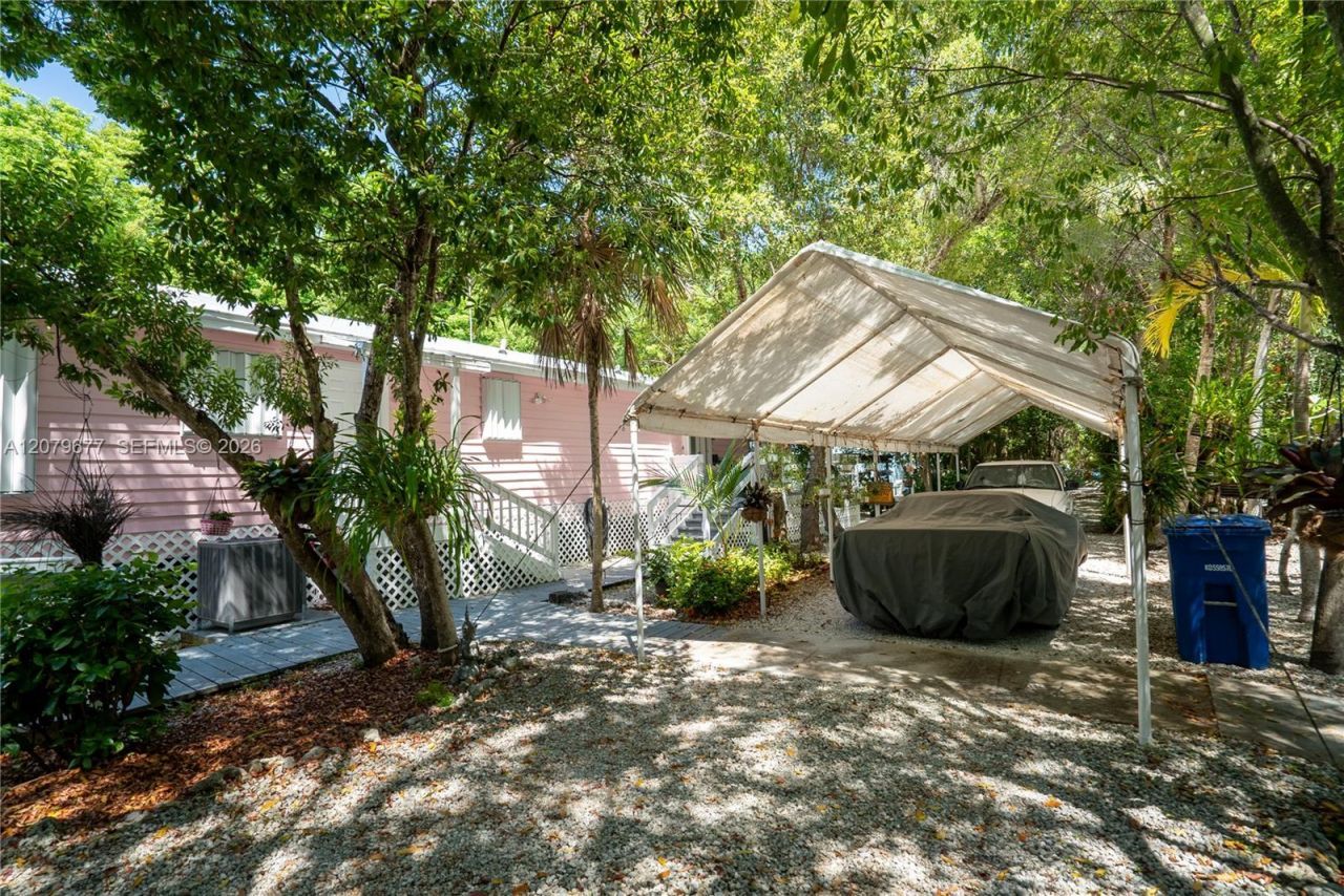 98251 Overseas Hwy, Key Largo, FL 33037 Photo