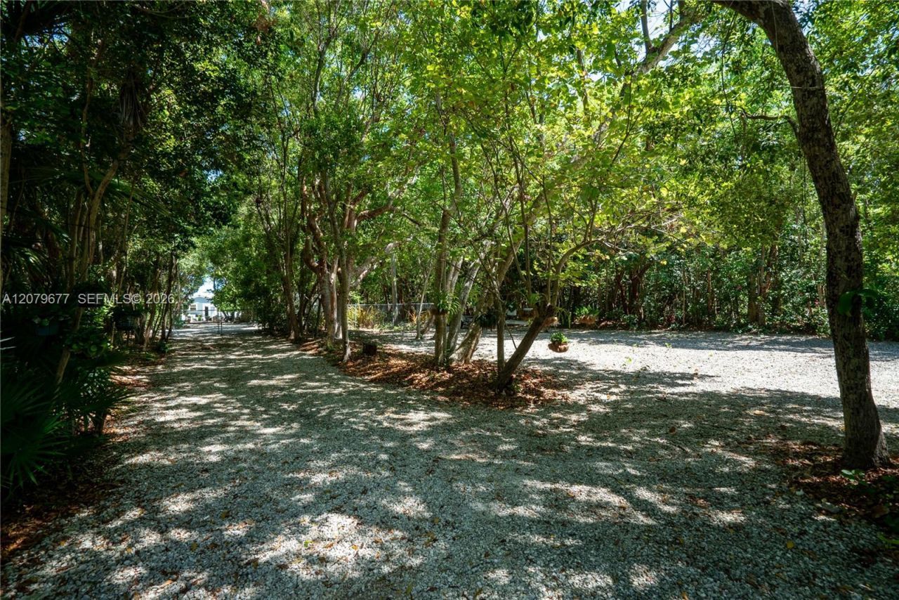 98251 Overseas Hwy, Key Largo, FL 33037 Photo
