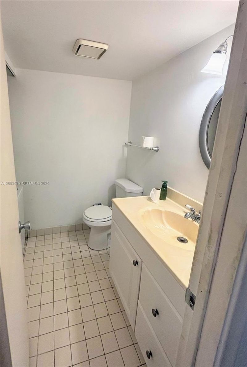 20860 San Simeon Way, Unit 303-6, Miami, FL 33179 Photo