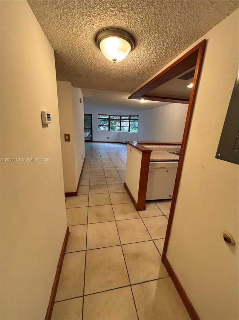 20860 San Simeon Way, Unit 303-6, Miami, FL 33179 Photo