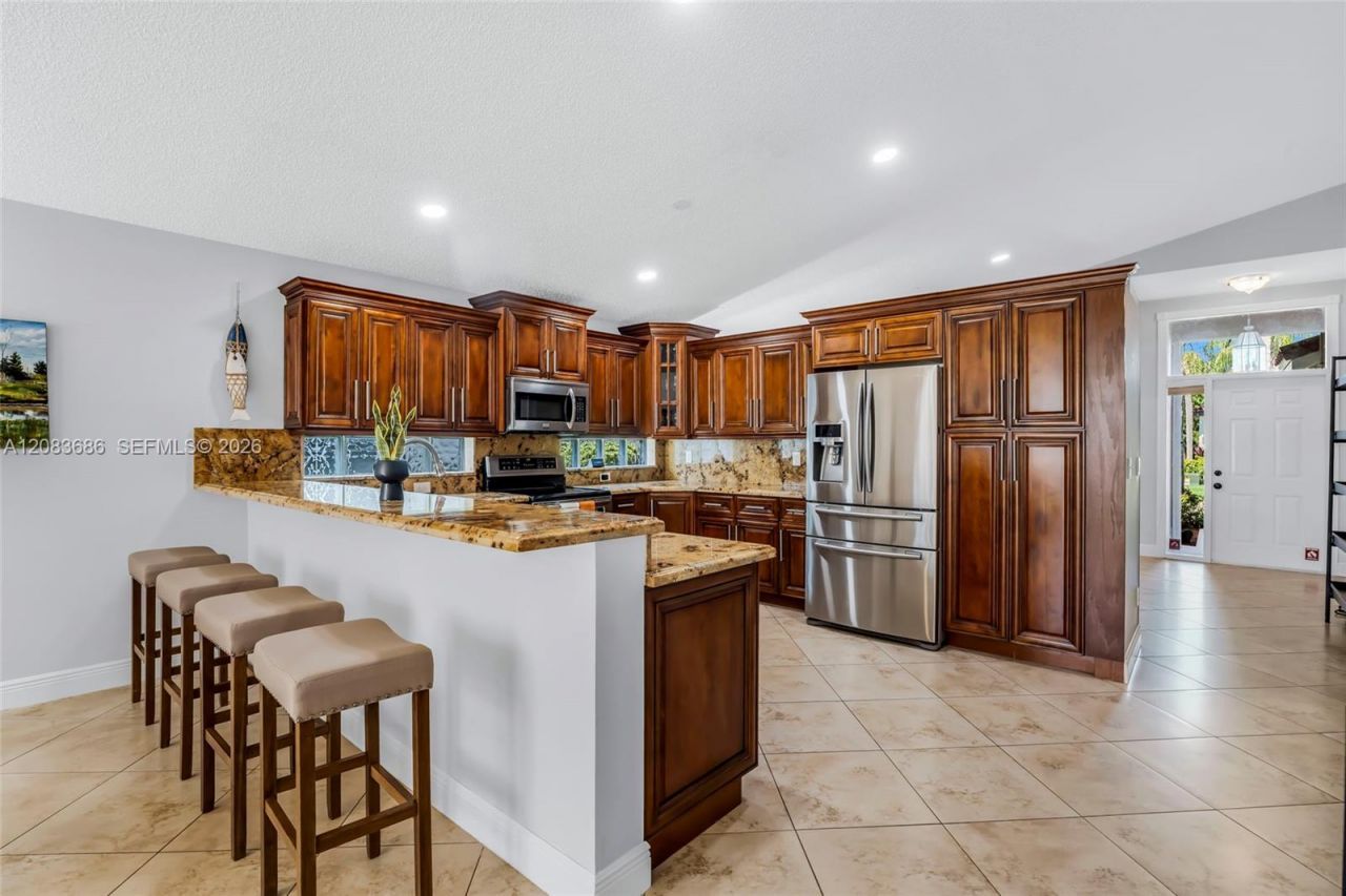 1387 SW 181st Ave, Pembroke Pines, FL 33029 Photo