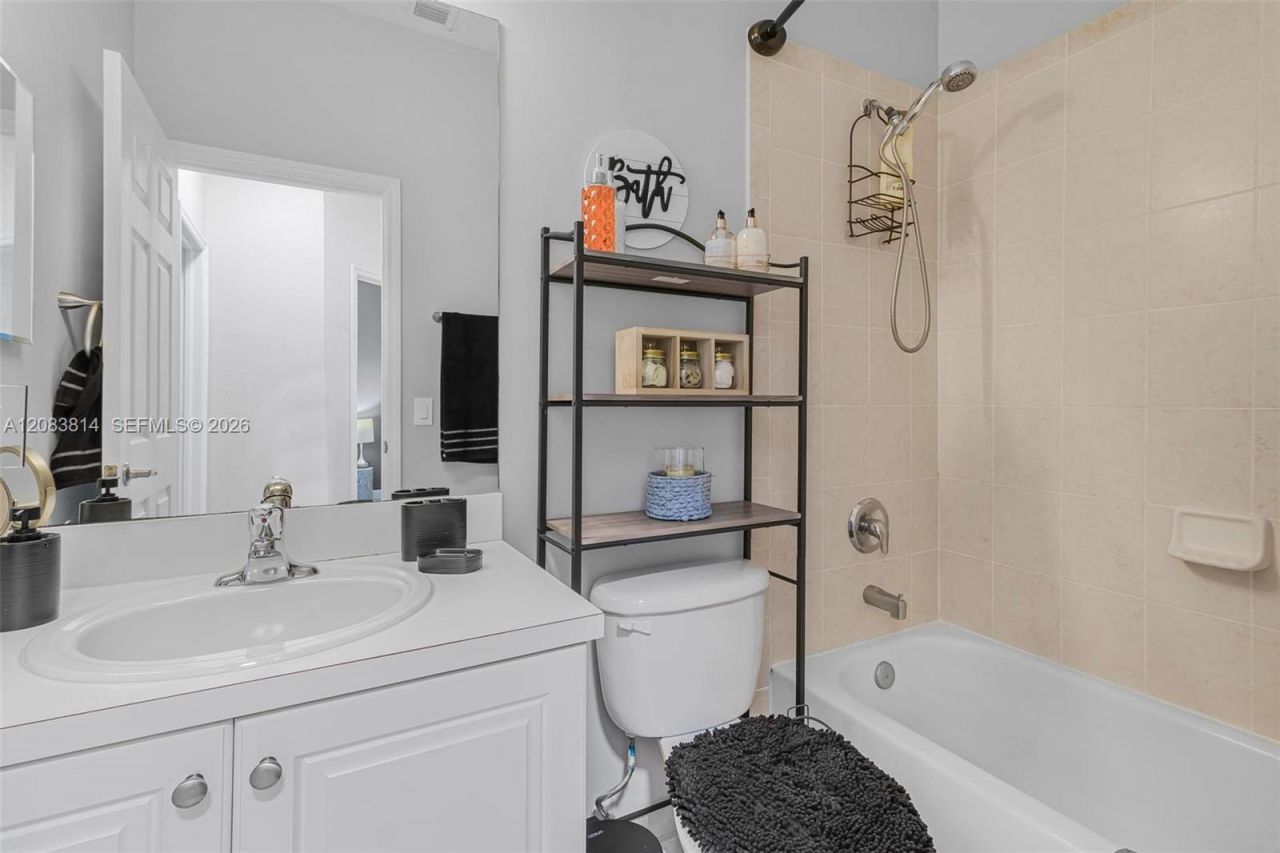 8962 SW 225th St, Unit #, Cutler Bay, FL 33190 Photo