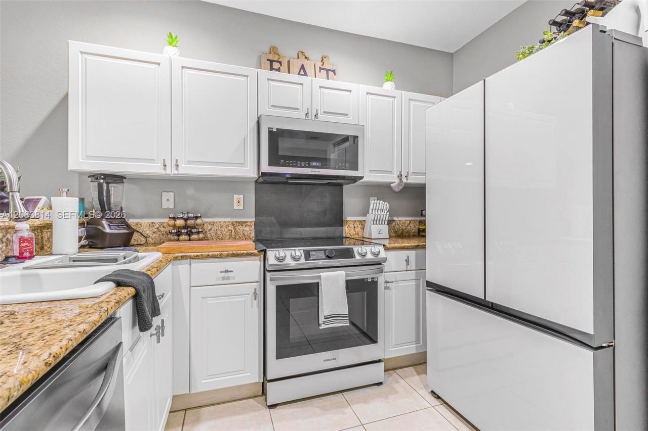 8962 SW 225th St, Unit #, Cutler Bay, FL 33190 Photo