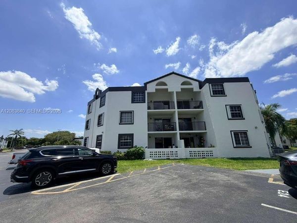 9715 Fontainebleau Blvd , Unit E308, Miami, FL 33172