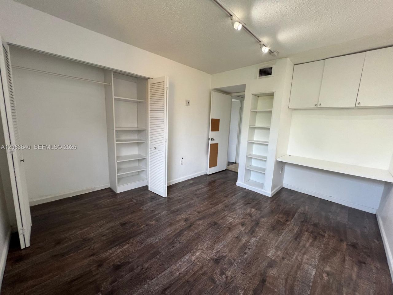 9715 Fontainebleau Blvd , Unit E308, Miami, FL 33172 Photo
