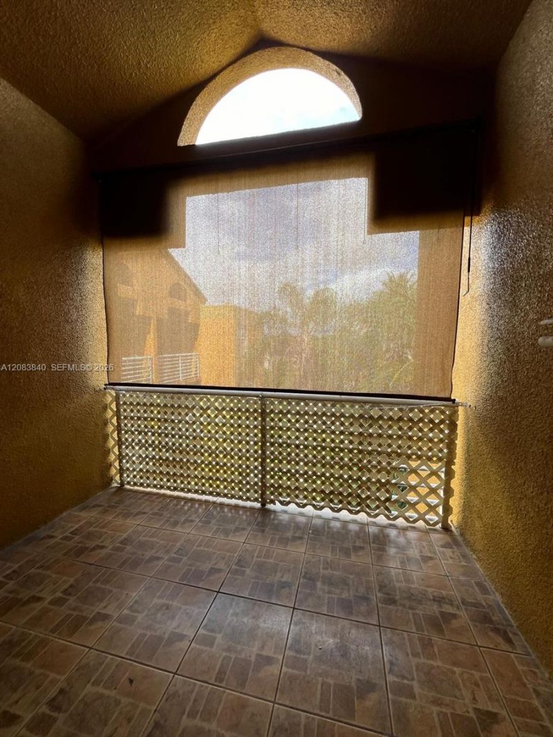 9715 Fontainebleau Blvd , Unit E308, Miami, FL 33172 Photo