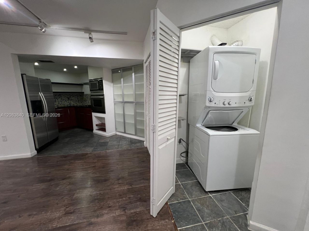 9715 Fontainebleau Blvd , Unit E308, Miami, FL 33172 Photo