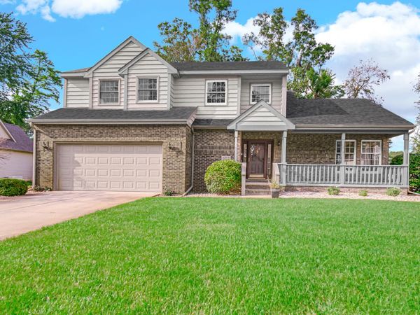 6712 Vienna Avenue , Portage, IN 46368