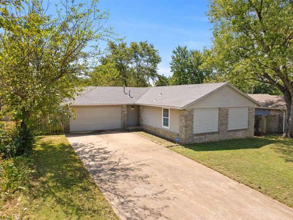 1372 E 142nd Street , Glenpool, OK 74033
