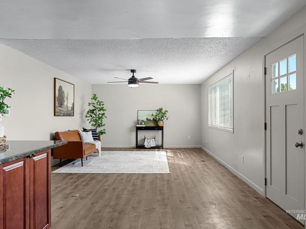 211 Randolph, Melba, ID 83641