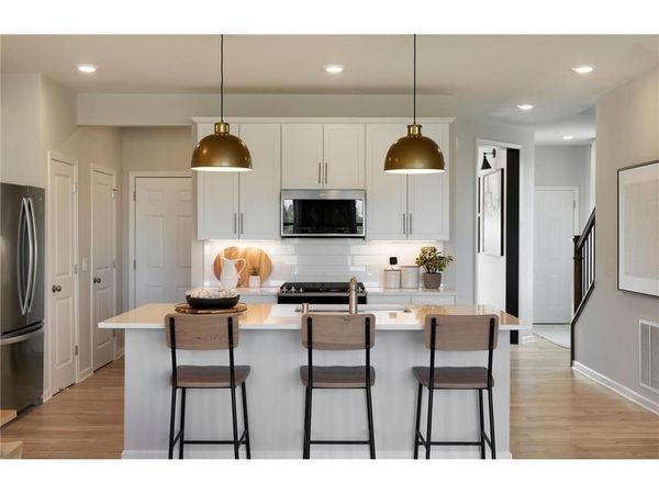 17981 Genoa Drive , Lakeville, MN 55044