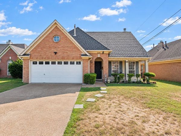 1326 HAZEL CREST LN, Cordova, TN 38018