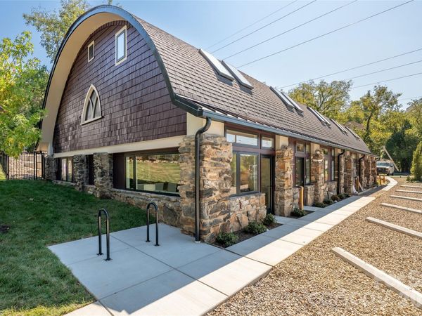 4 Roberts Street , Asheville, NC 28801