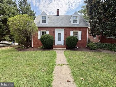 2811 VALLEY DRIVE , ALEXANDRIA, VA 22302