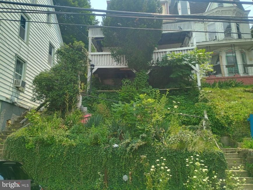 427 E Norwegian Street , Pottsville, PA 17901 Main Photo