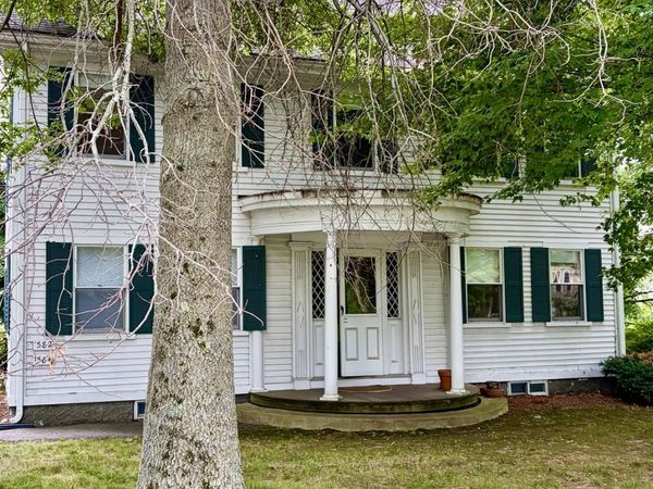 582 Massachusetts Avenue, Unit Front, Lexington, MA 02421