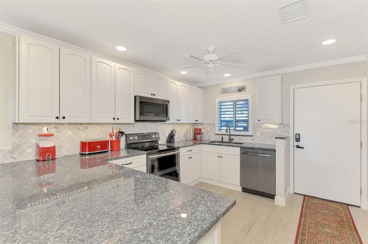 1608 Stickney Point Road, Unit 8-107, Sarasota, FL 34231 Photo