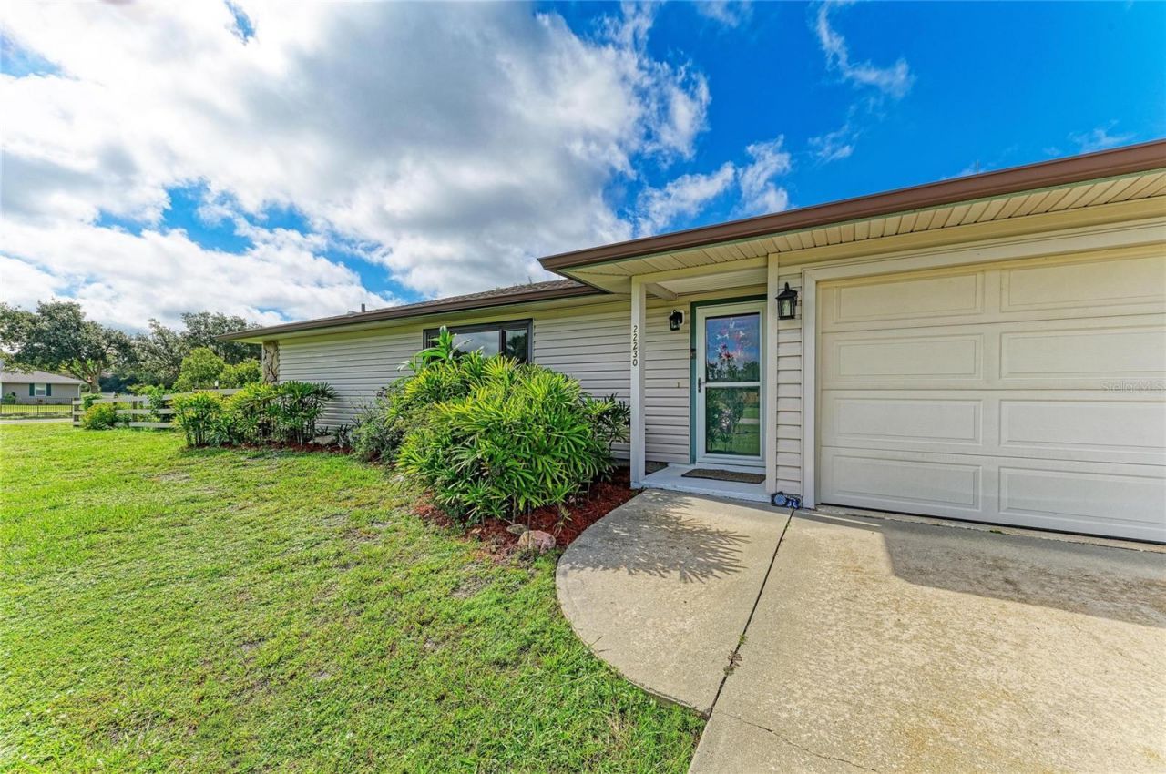 22230 26th Avenue E, Bradenton, FL 34211 Photo